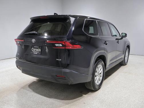 2025 Toyota Grand Highlander XLE