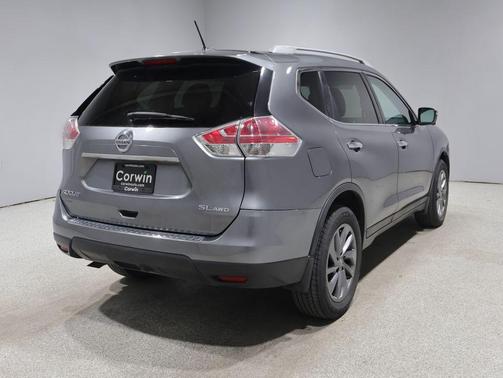 Gun Metallic 2016 Nissan Rogue SL