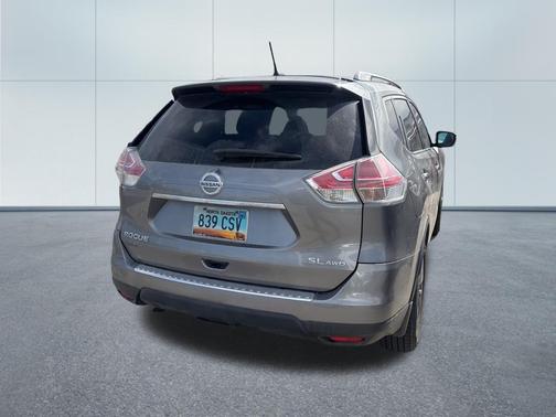 Gun Metallic 2016 Nissan Rogue SL