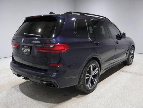 2021 BMW X7 M50i