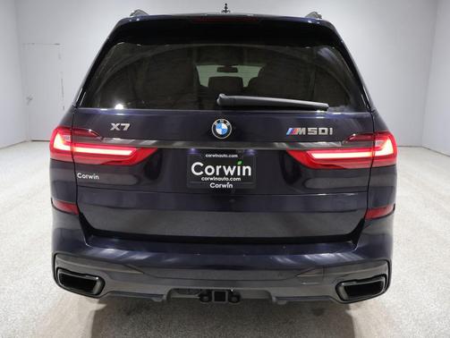 2021 BMW X7 M50i
