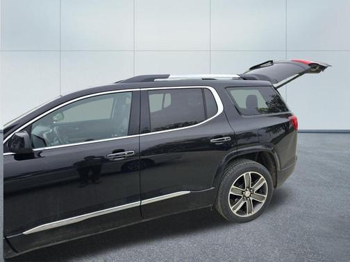 Ebony Twilight Metallic 2017 GMC Acadia Denali
