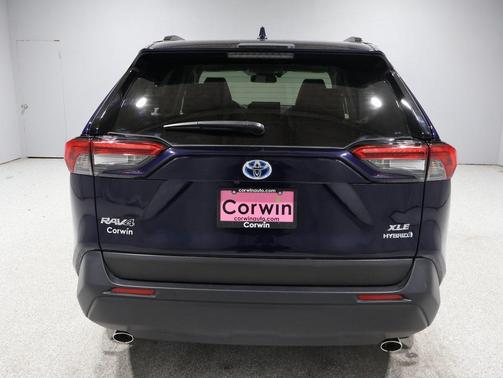 2022 Toyota RAV4 Hybrid XLE Premium