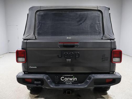 2021 Jeep Gladiator Willys 4x4