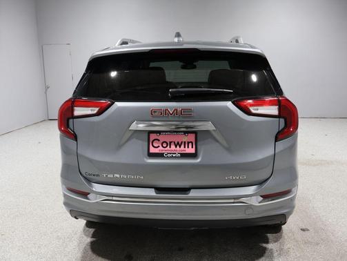 2023 GMC Terrain Denali