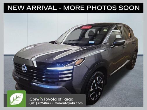 Gun Metallic 2025 Nissan Kicks SV