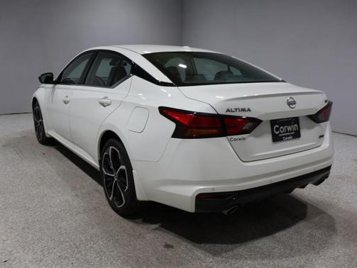 2024 Nissan Altima SR Intelligent AWD