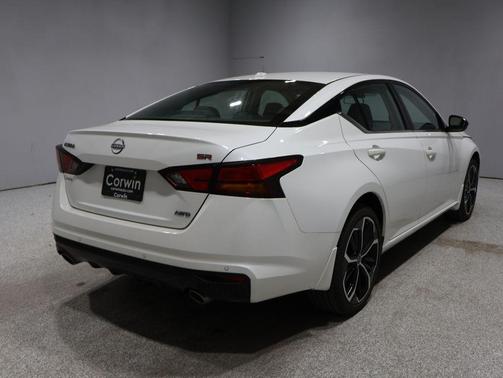 2024 Nissan Altima SR Intelligent AWD