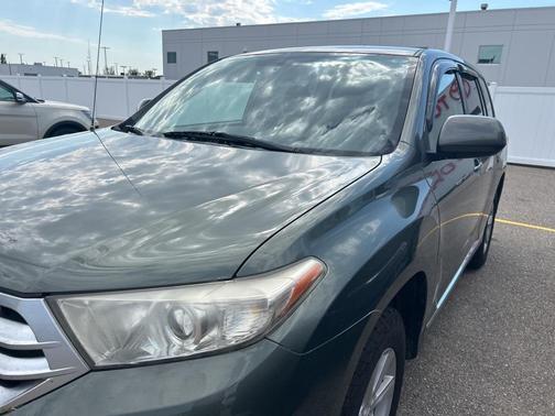 2012 Toyota Highlander SE