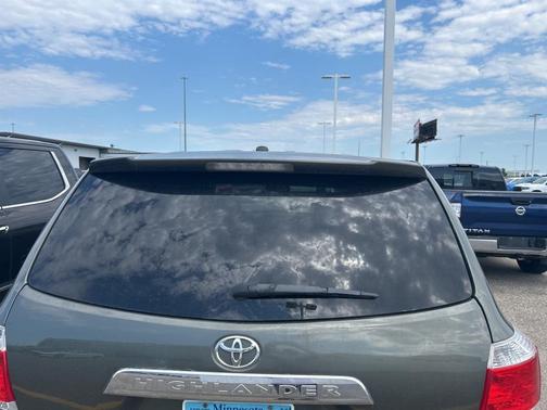 2012 Toyota Highlander SE
