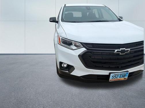 Summit White 2020 Chevrolet Traverse Premier