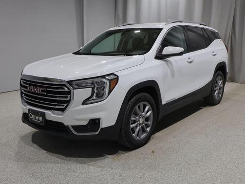 Summit White 2024 GMC Terrain SLT
