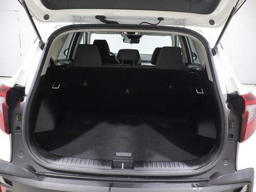 Snow White Pearl 2026 Kia Seltos LX