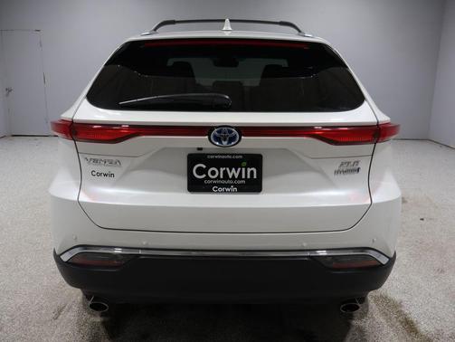 2022 Toyota Venza XLE