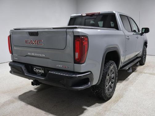 2025 GMC Sierra 1500 AT4X