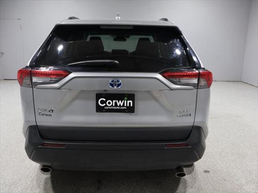 2020 Toyota RAV4 Hybrid XLE