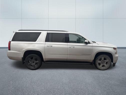 2017 Chevrolet Suburban LS
