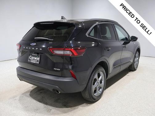 AGATE BLACK METALLIC 2025 Ford Escape ST-Line