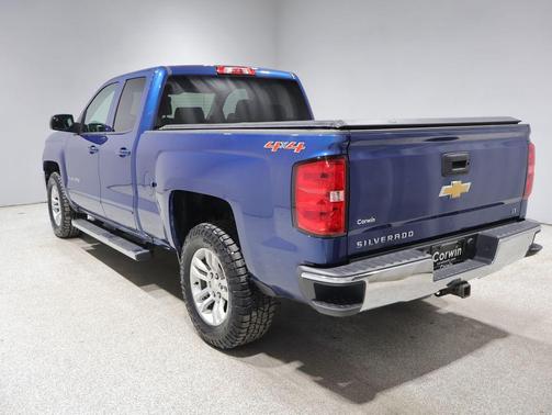 Deep Ocean Blue Metallic 2017 Chevrolet Silverado 1500 1LT
