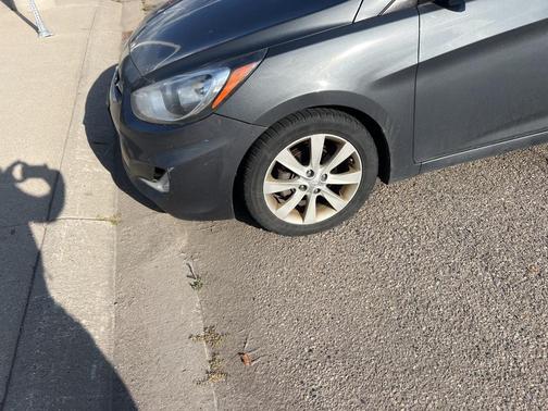 2012 Hyundai Accent GLS
