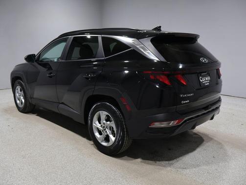 Black Pearl 2024 Hyundai TUCSON SEL