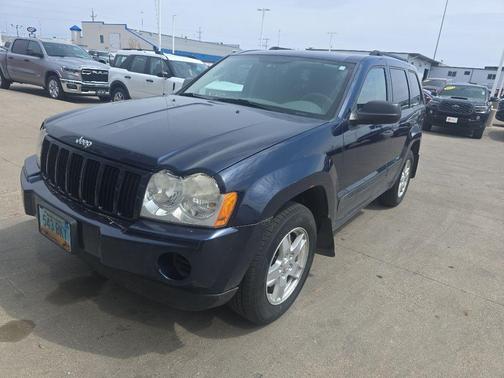 Midnight Blue Pearlcoat 2006 Jeep Grand Cherokee Laredo