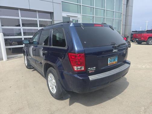 Midnight Blue Pearlcoat 2006 Jeep Grand Cherokee Laredo
