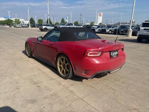 2017 FIAT 124 Spider Base