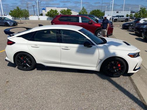 2025 Honda Civic Type R Base