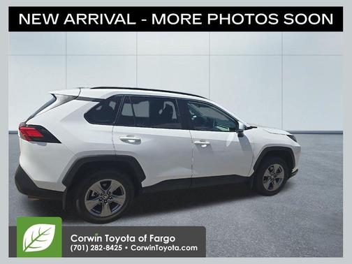 Ice Cap 2023 Toyota RAV4 XLE