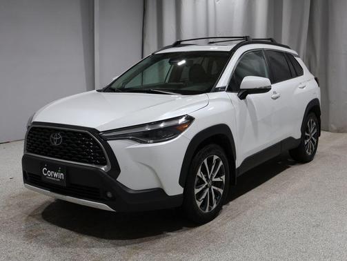 2024 Toyota Corolla Cross XLE