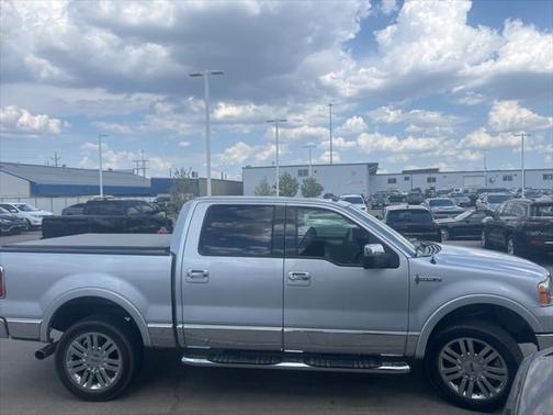 2007 Lincoln Mark LT Base