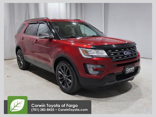 RUBY RED METALLIC TINTED CC 2017 Ford Explorer XLT