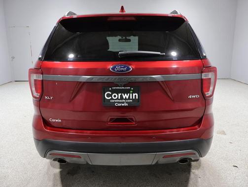 RUBY RED METALLIC TINTED CC 2017 Ford Explorer XLT