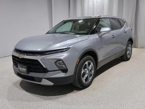 Sterling Gray Metallic 2025 Chevrolet Blazer 2LT