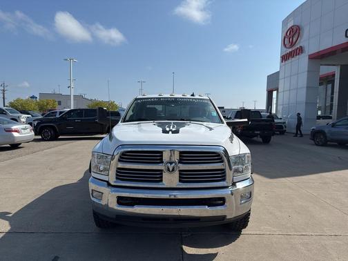 2017 RAM 3500 Big Horn Crew Cab 4x4 8' Box
