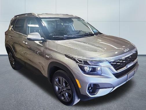 Steel Gray 2023 Kia Seltos S