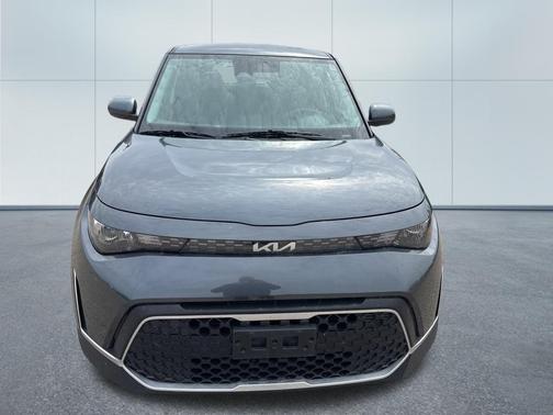 Gravity Gray 2024 Kia Soul LX