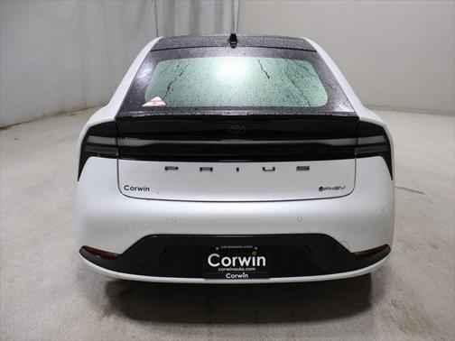 2025 Toyota Prius L