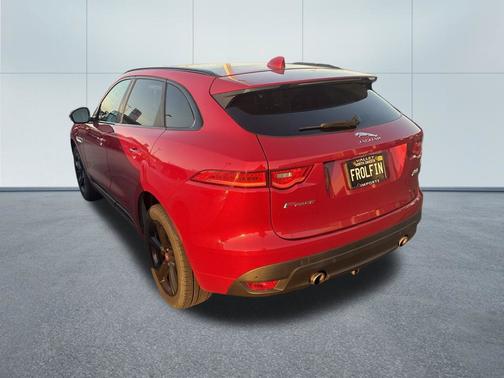 Odyssey Red Metallic 2017 Jaguar F-PACE 35t R-Sport
