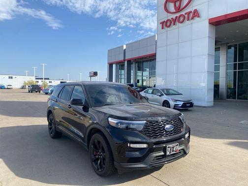 2022 Ford Explorer ST