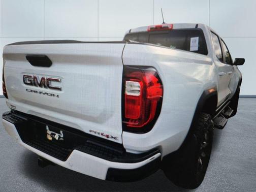 2024 GMC Canyon AT4X