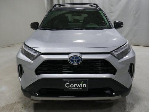 2024 Toyota RAV4 Hybrid SE