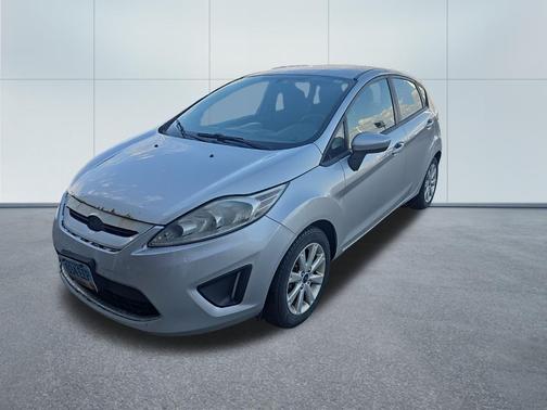 INGOT SILVER METALLIC 2012 Ford Fiesta SE