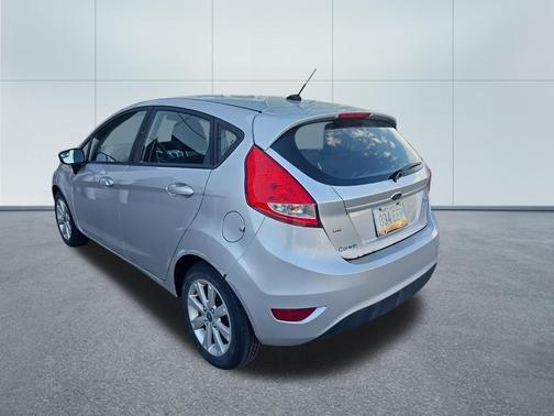 INGOT SILVER METALLIC 2012 Ford Fiesta SE