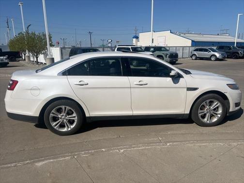 2014 Ford Taurus SEL