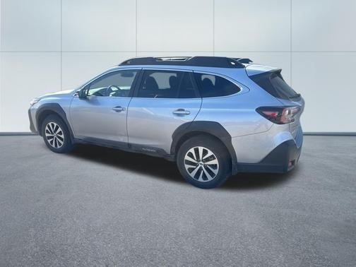 Ice Silver Metallic 2024 Subaru Outback Premium