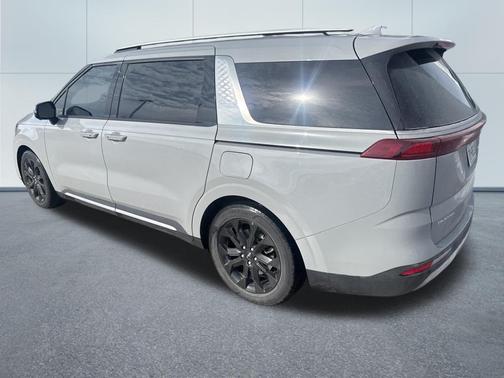 Ceramic Silver 2023 Kia Carnival SX Prestige
