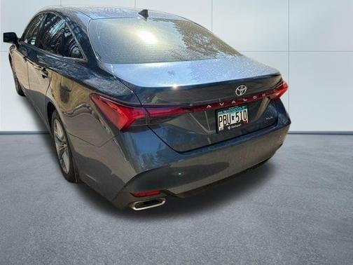 Harbor Gray Metallic 2019 Toyota Avalon XLE