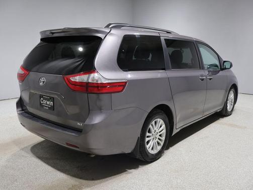 Predawn Gray Mica 2017 Toyota Sienna XLE